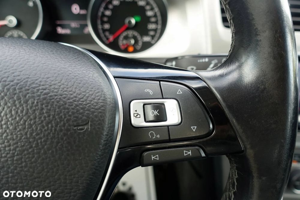 Volkswagen Golf 2.0 BlueTDI DSG Comfortline - 22