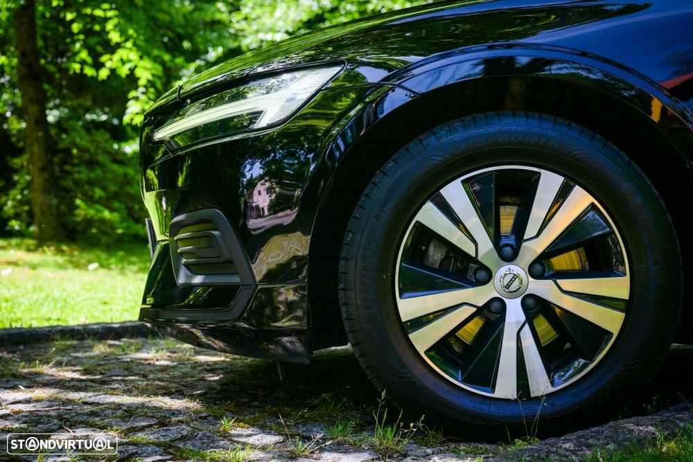 Volvo V60 2.0 D3 Momentum - 17