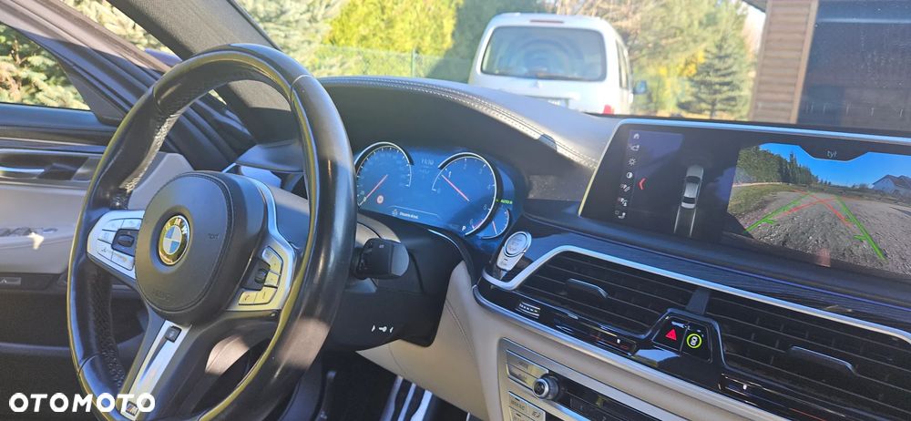 BMW Seria 7 740Ld xDrive - 14