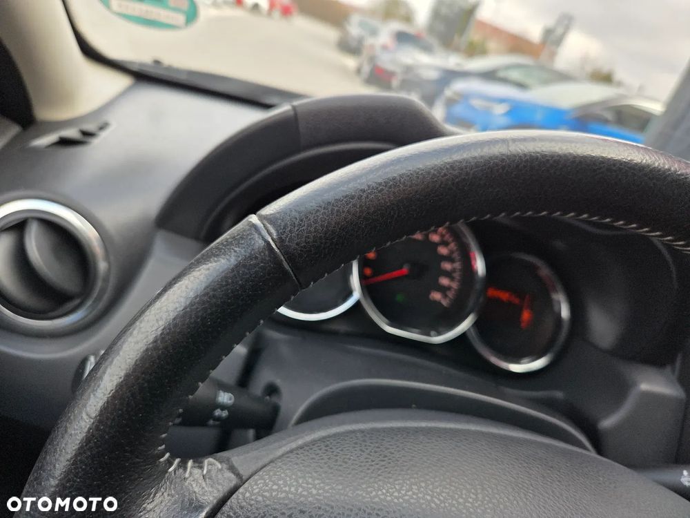 Dacia Duster 1.2 TCe Laureate - 29