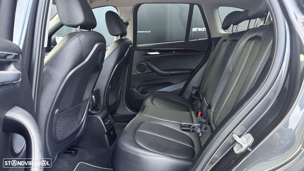 BMW X1 16 d sDrive Line xLine - 28