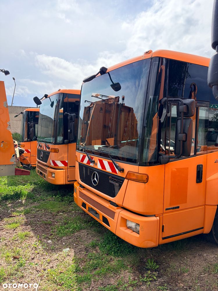 Mercedes-Benz ECONIC - 3