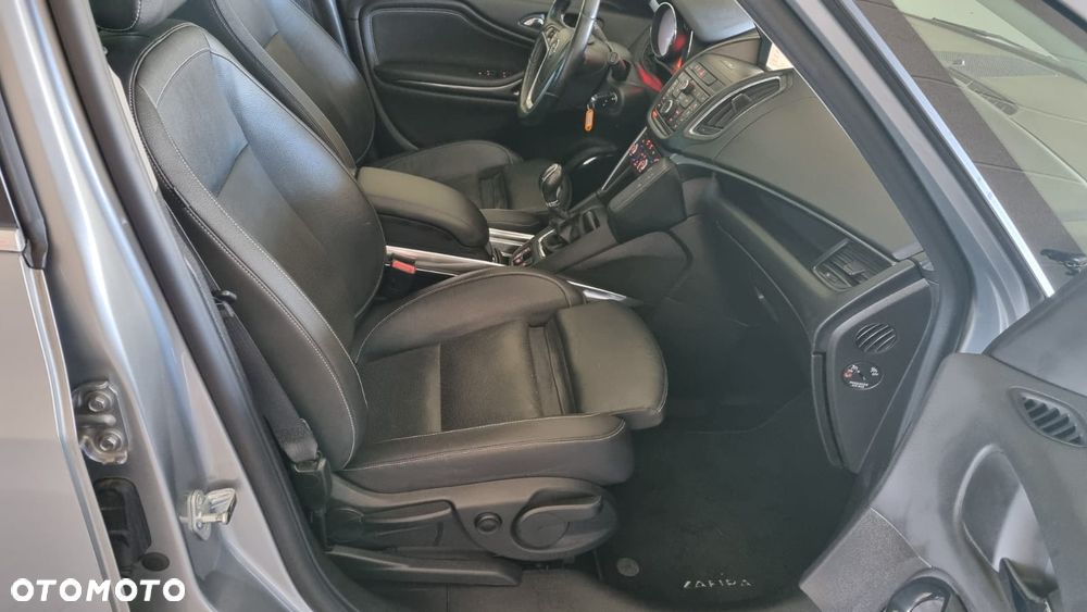 Opel Zafira - 33