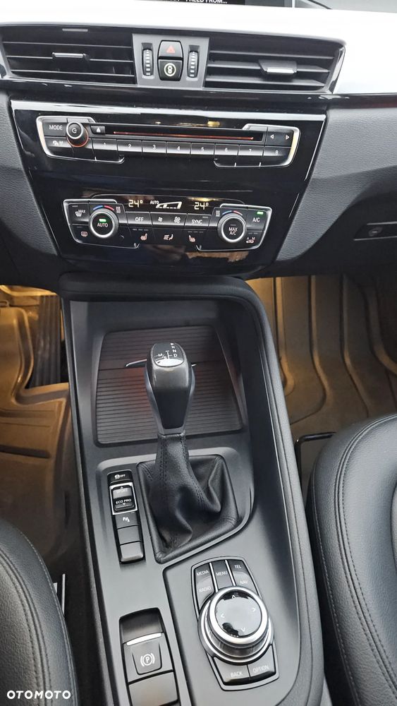 BMW X1 sDrive18d - 13