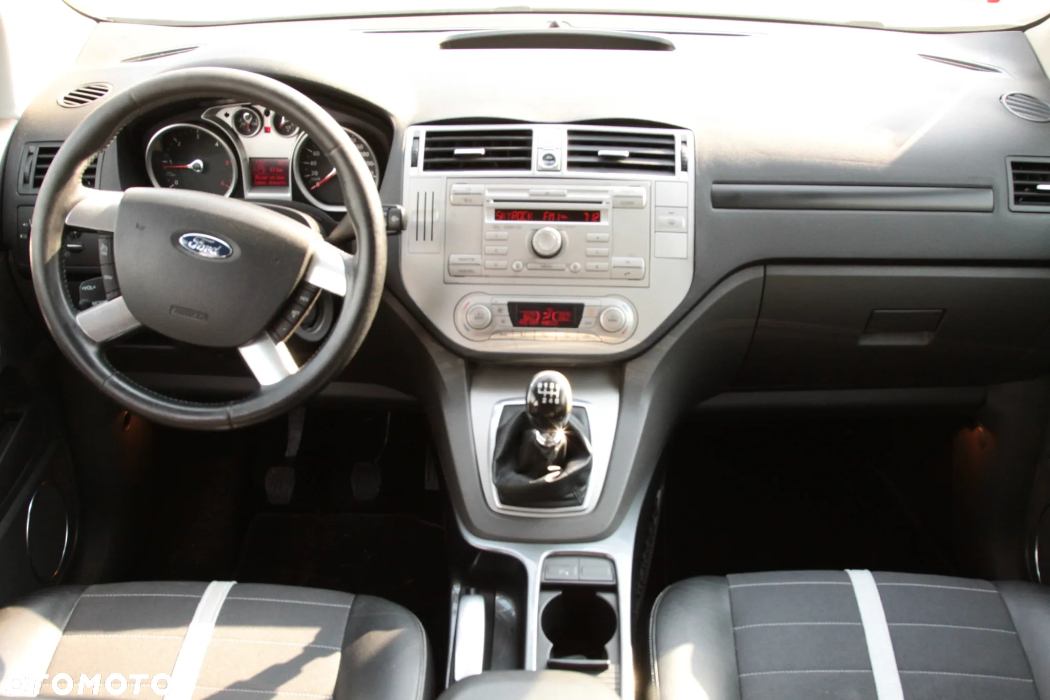Ford Kuga 2.0 TDCi Titanium - 13