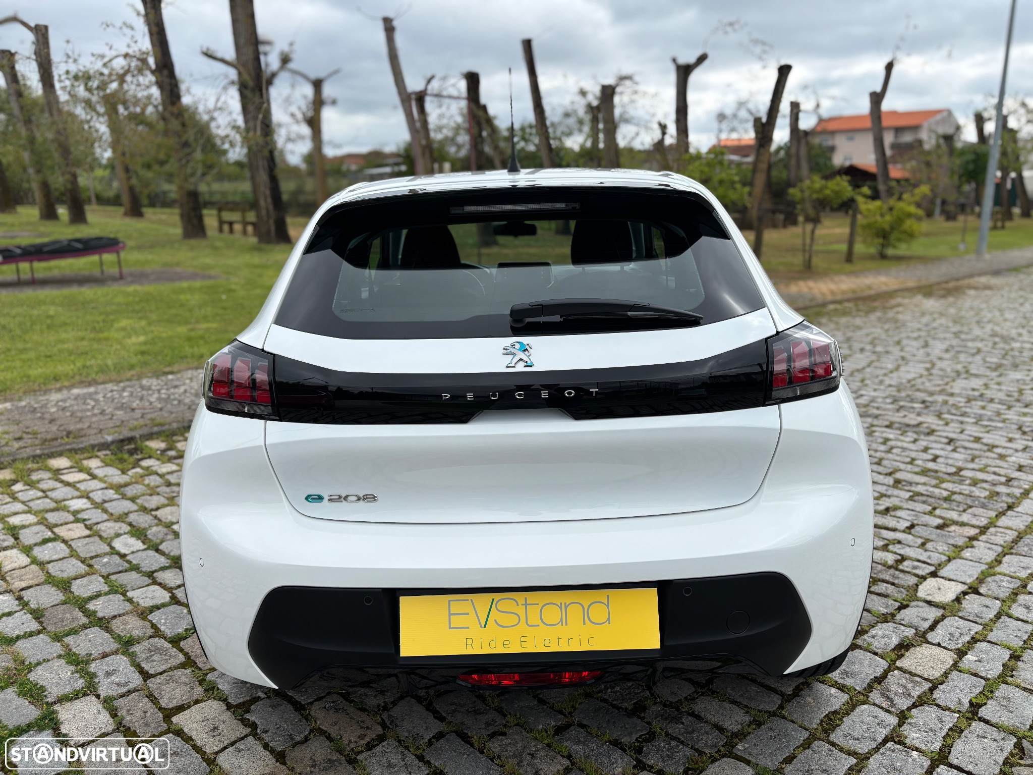 Peugeot e-208 50 kWh Active Pack - 2