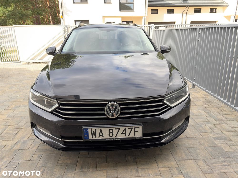 Volkswagen Passat - 4