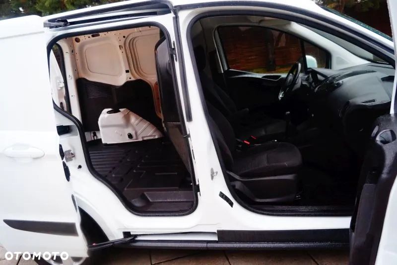 Ford Transit Courier 1.5 TDCi Trend - 31