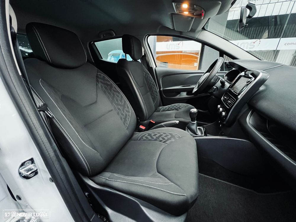 Renault Clio 0.9 TCe Limited Bi-Fuel - 22