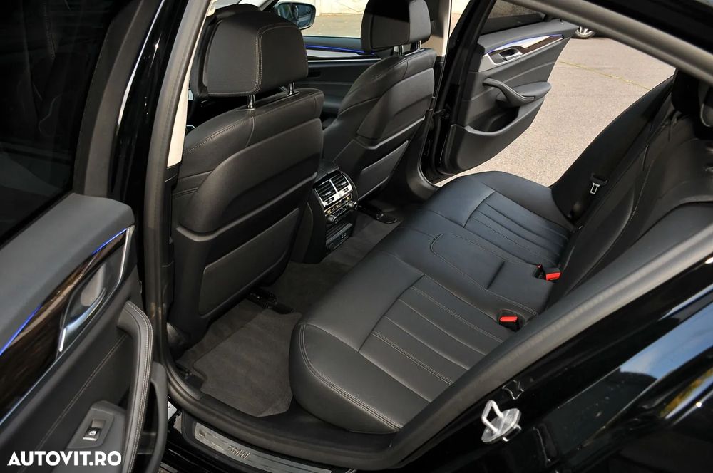 BMW Seria 5 520d AT MHEV - 28