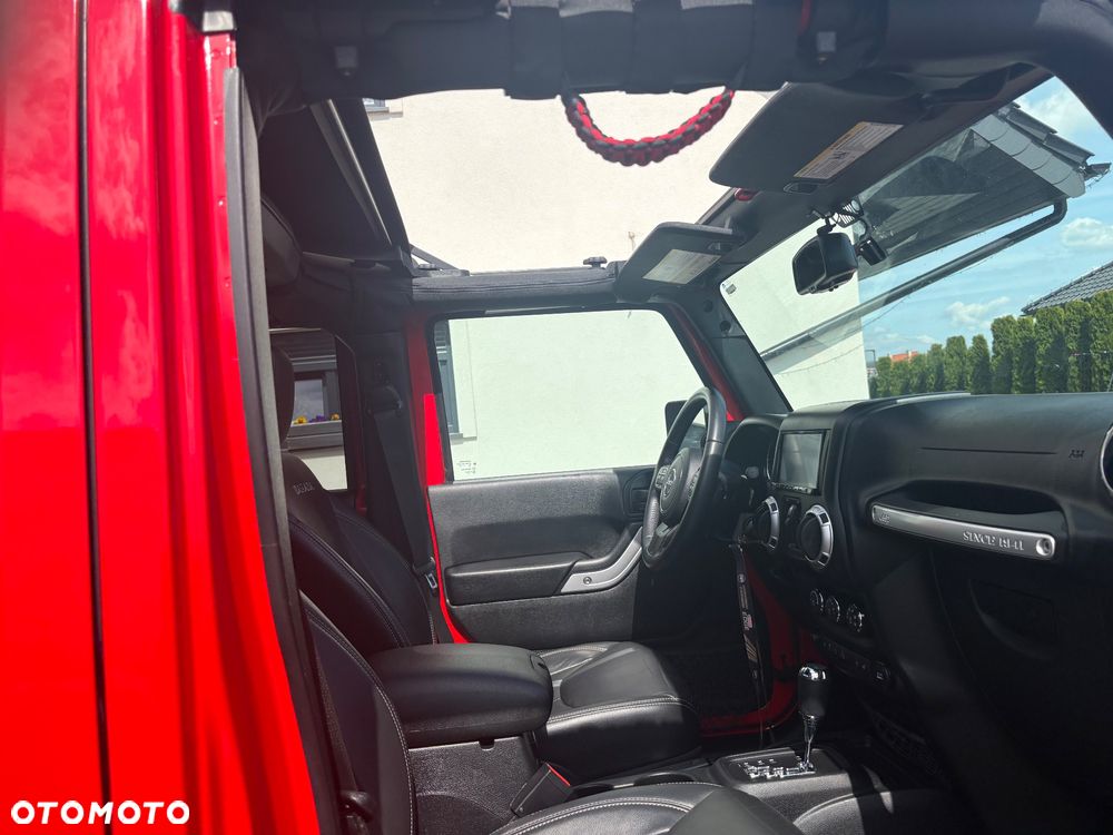 Jeep Wrangler 3.6 Unlim Sahara - 39