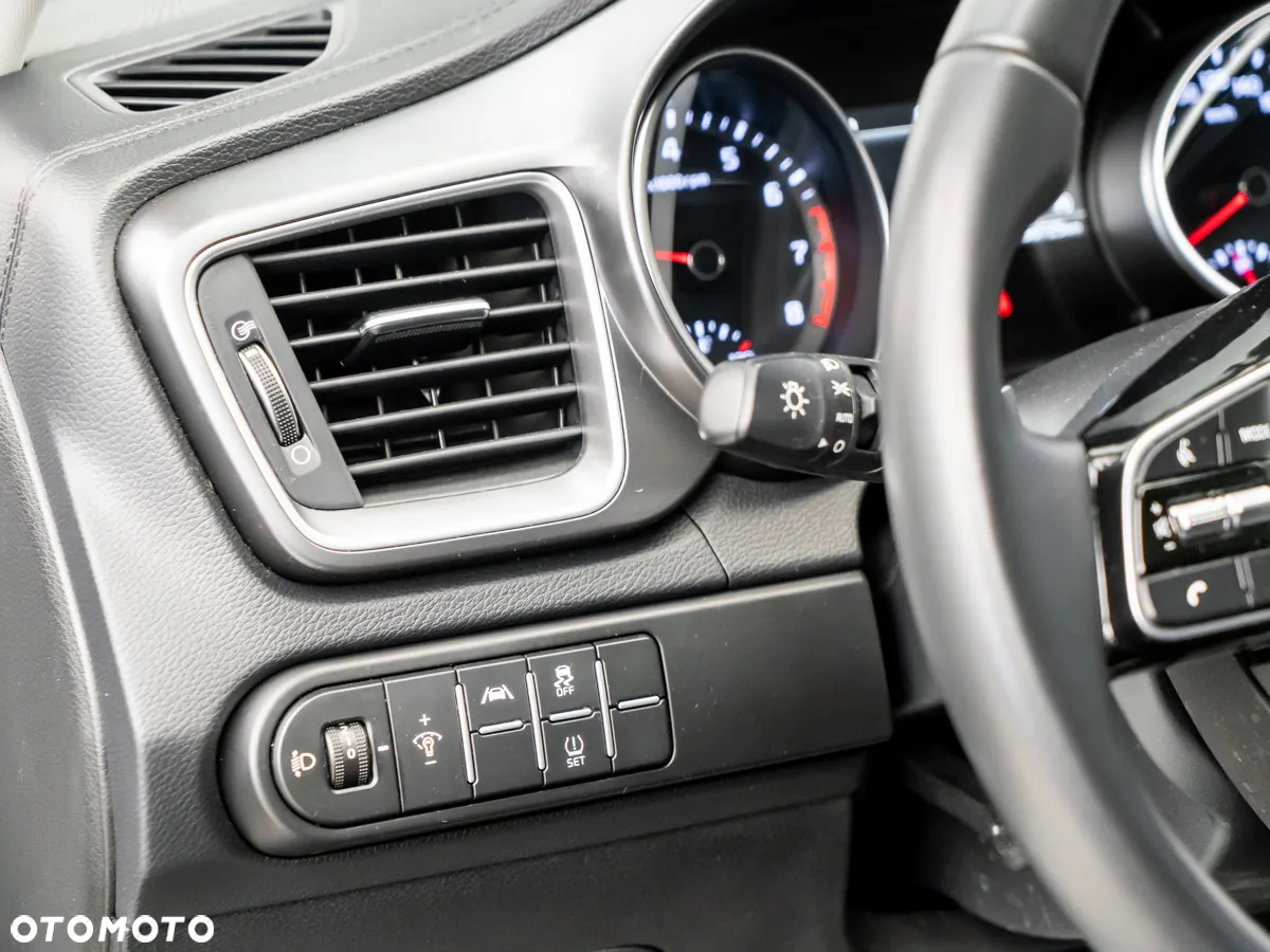 Kia Ceed 1.5 T-GDI M DCT - 22