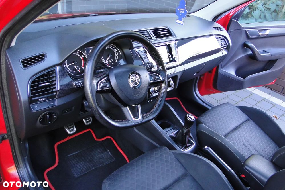 Skoda Fabia 1.0 TSI Monte Carlo - 11