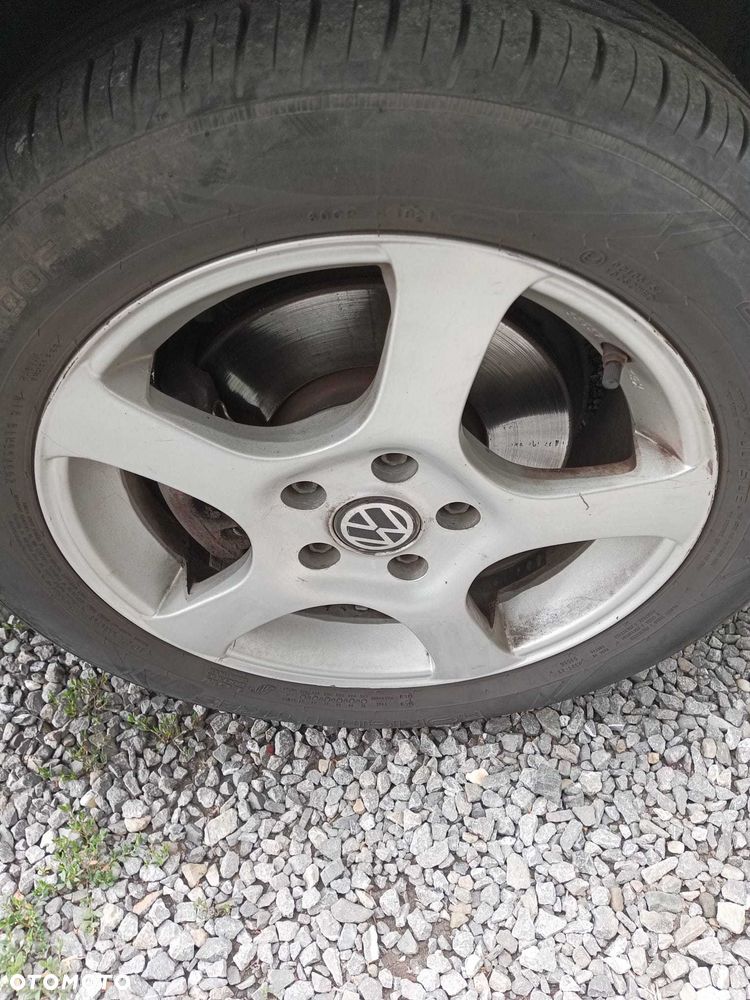 Volkswagen Touran - 8
