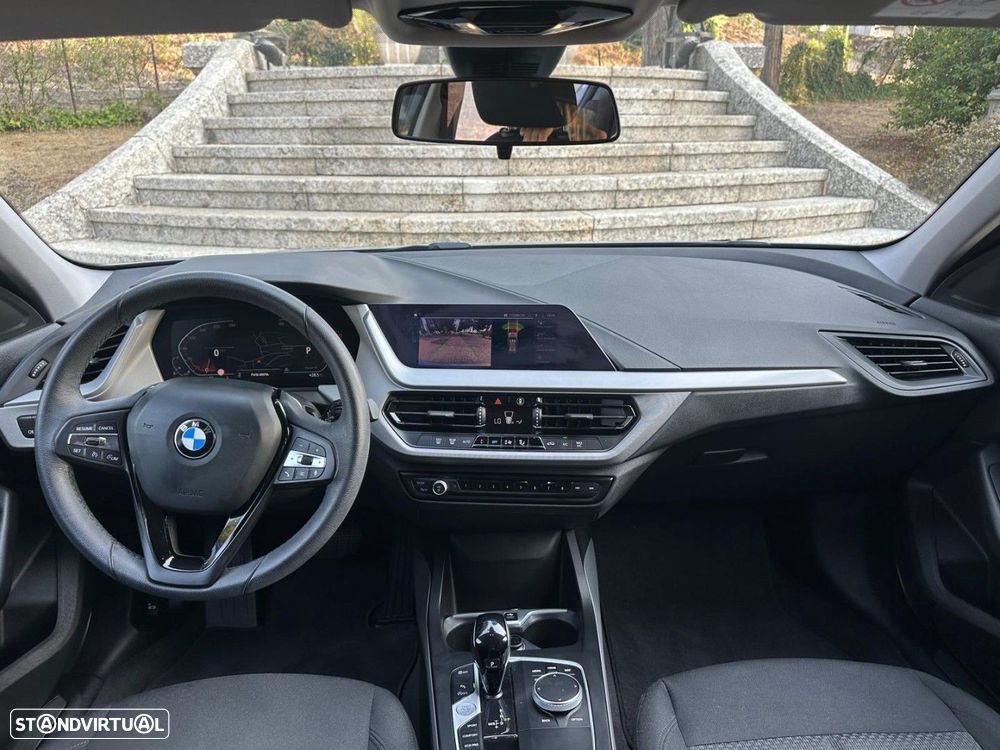 BMW 116 i Aut. Advantage - 8