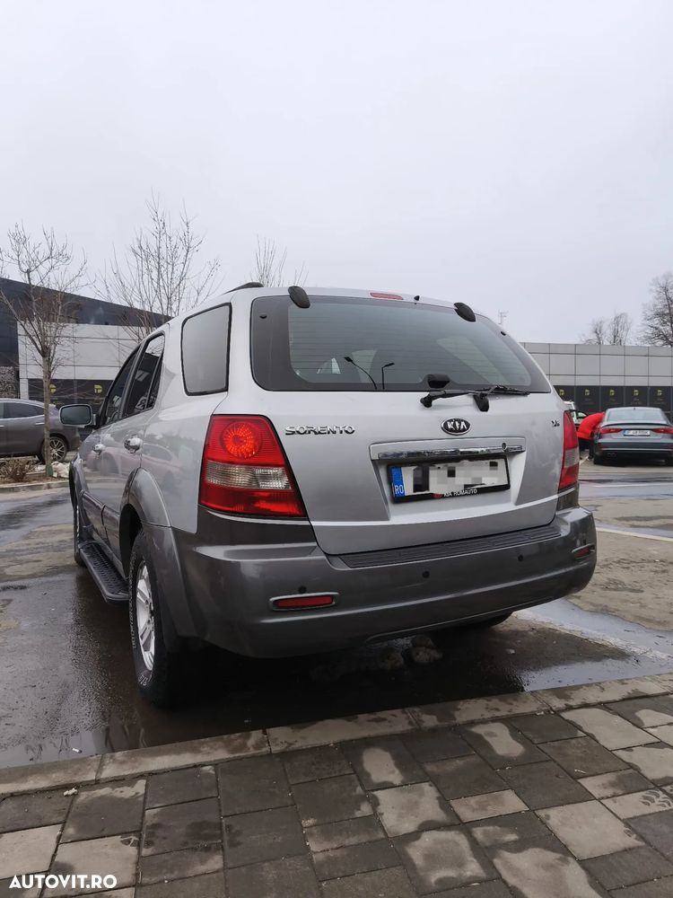 Kia Sorento - 4