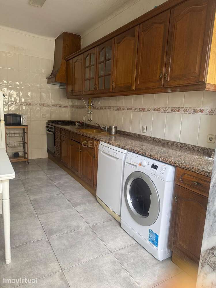 Apartamento Renovado em Setúbal (São Sebastião) - 3 Quartos - Grande imagem: 3/14