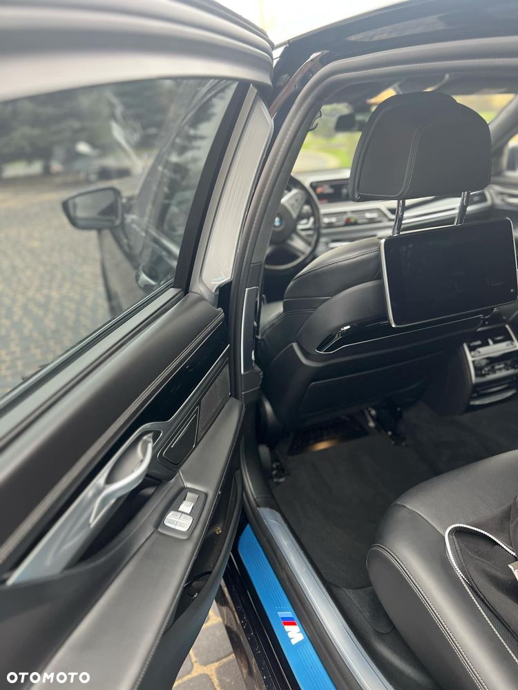 BMW Seria 7 740Ld xDrive mHEV sport - 12