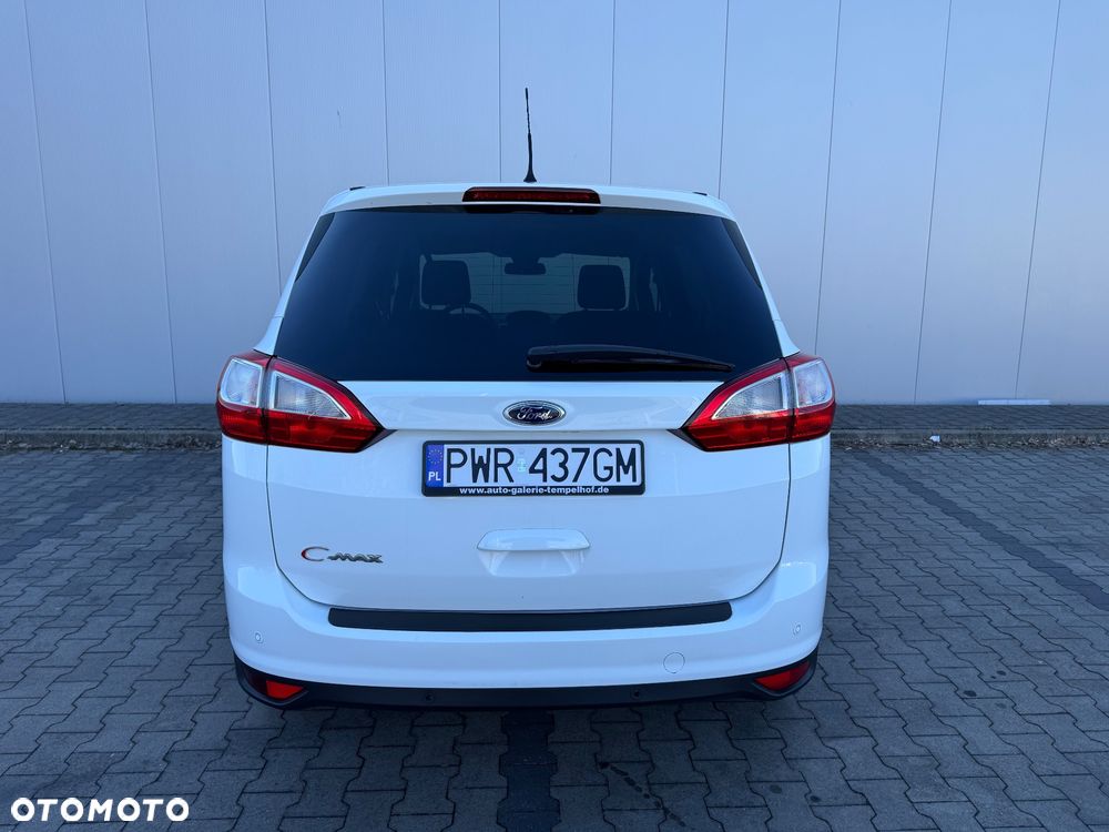 Ford Grand C-MAX - 12