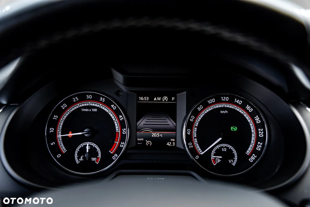 Skoda Octavia 2.0 TDI 4x4 DSG RS - 13