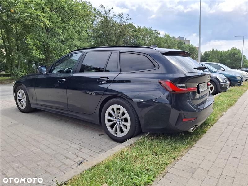 BMW Seria 3 318i - 6