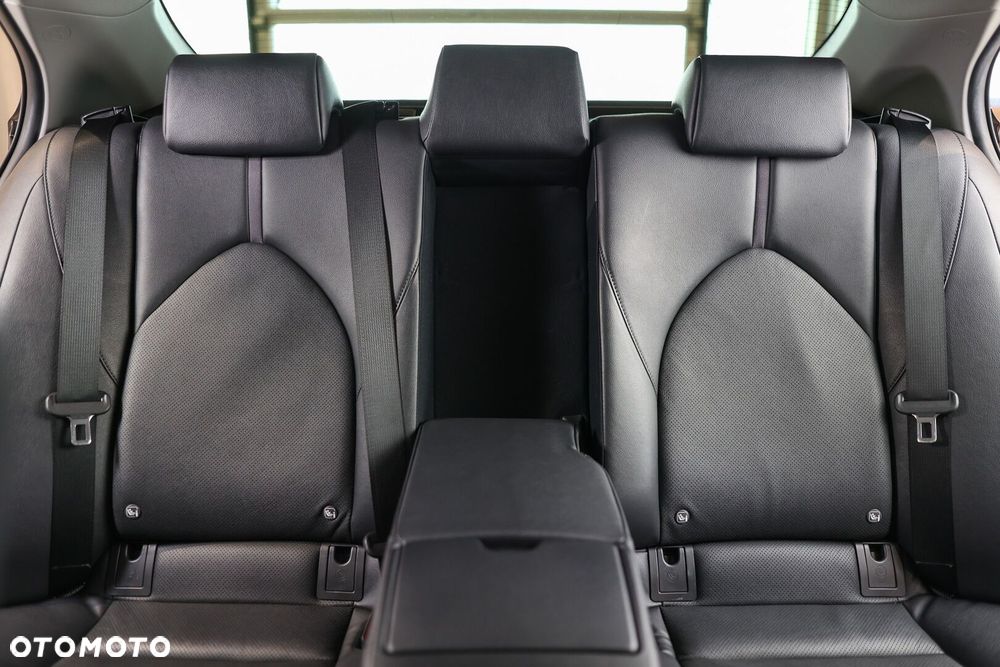 Toyota Camry - 15