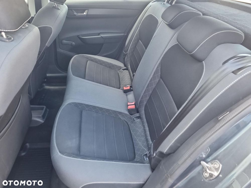Skoda Fabia 1.0 TSI Ambition - 11