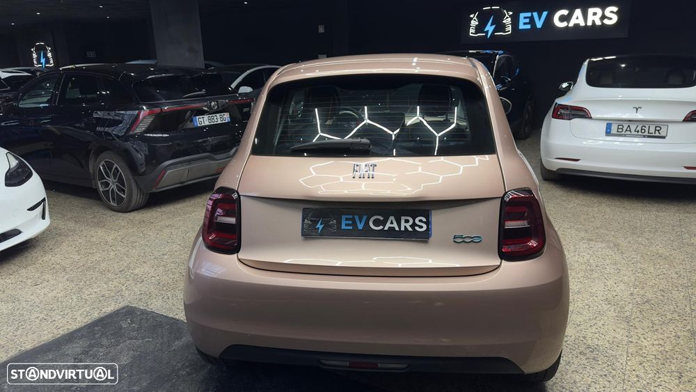 Fiat 500e 3 + 1 23,8kWh Icon - 32