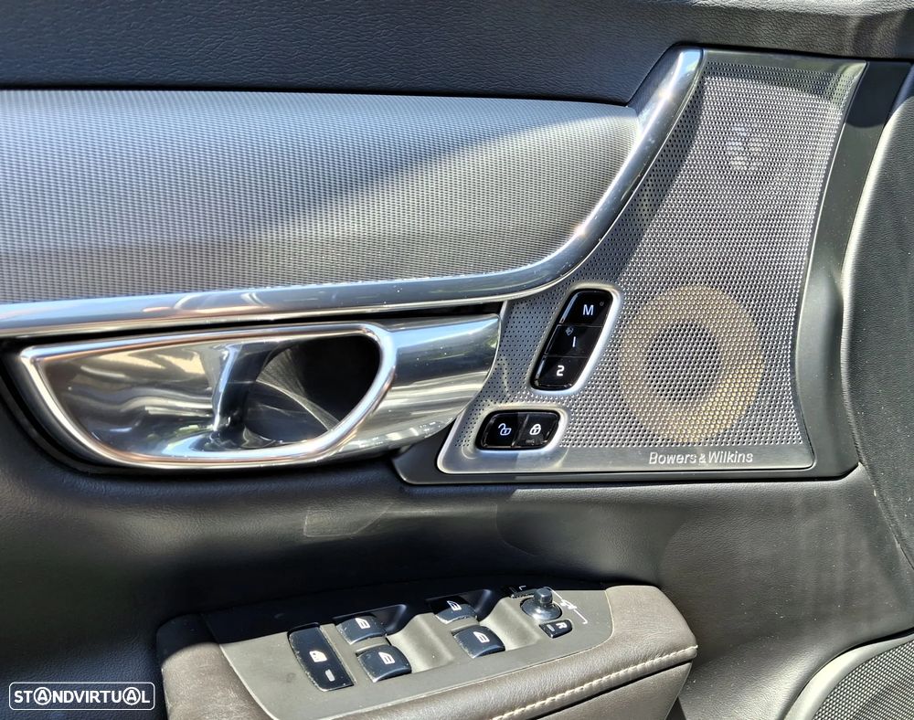 Volvo S90 D5 AWD Geartronic Momentum Pro - 16