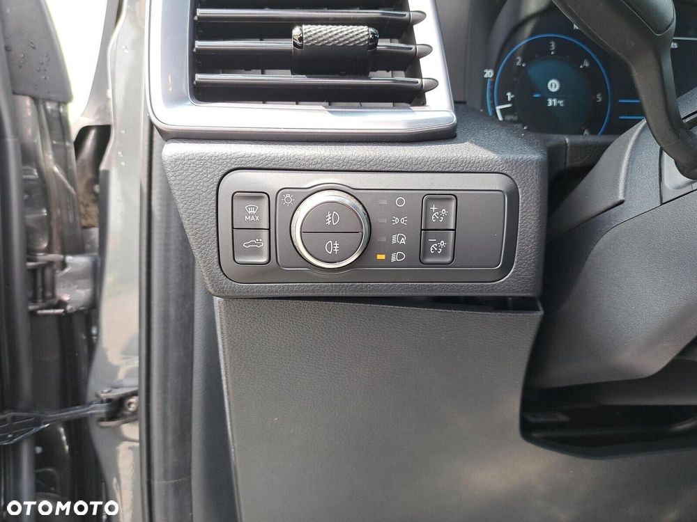 Volkswagen Amarok - 35