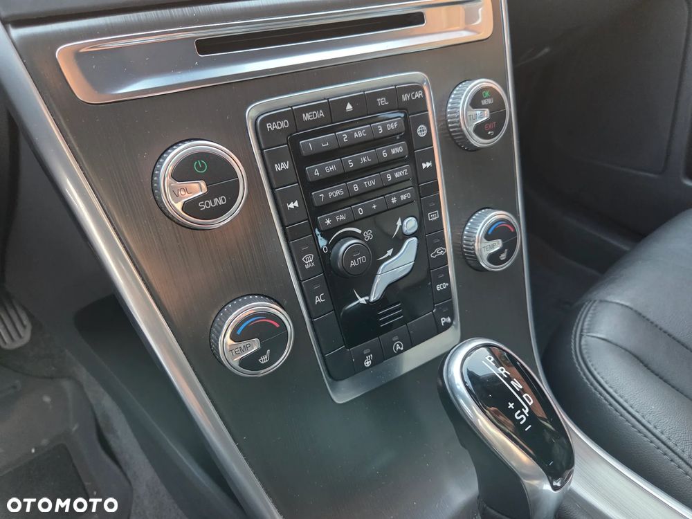 Volvo XC 60 - 21