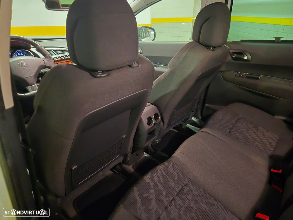 Peugeot 3008 1.6 HDi Style - 30