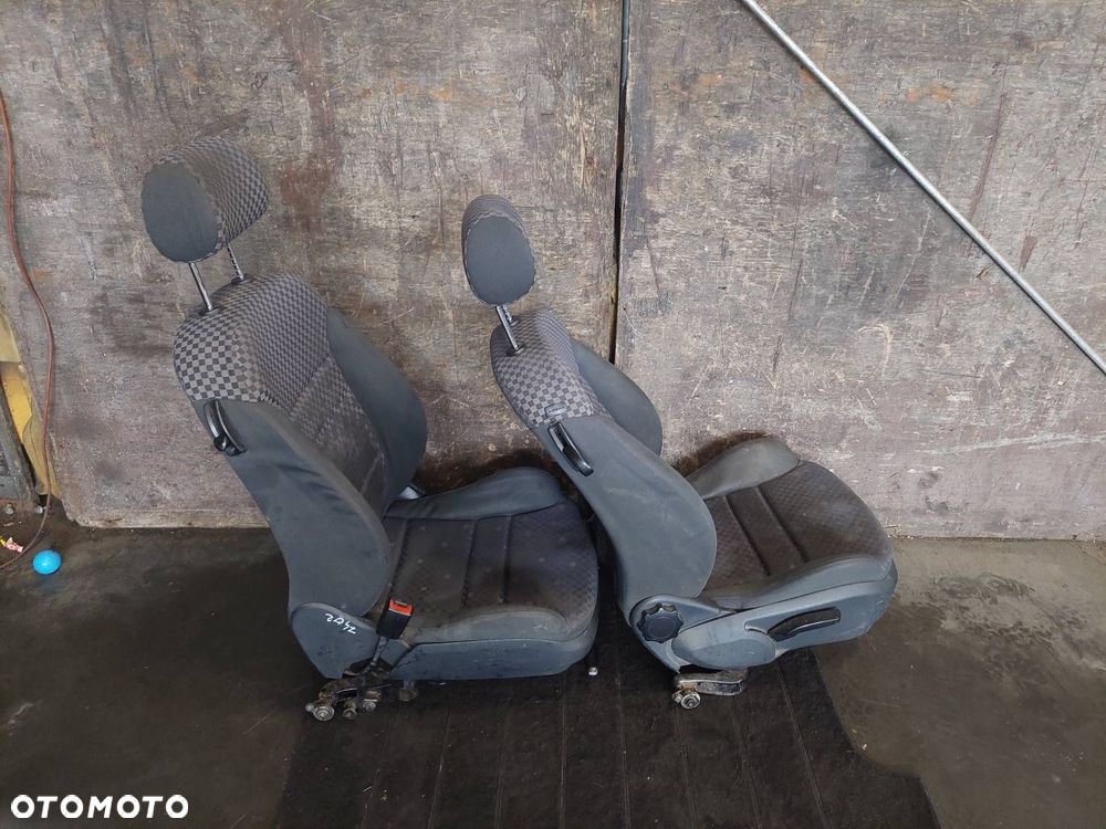 FOTEL FOTELE KOMPLET LEWY PRAWY KANAPA TYŁ AUDI A3 8L HB 3D - 6