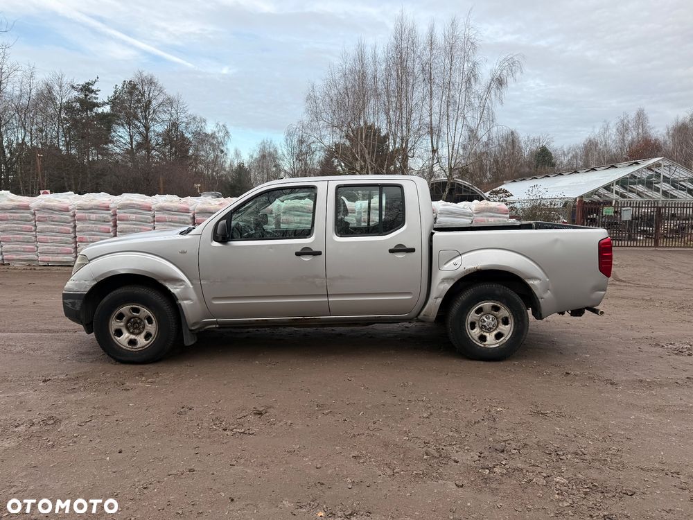 Nissan Navara 2.5 D SE - 2