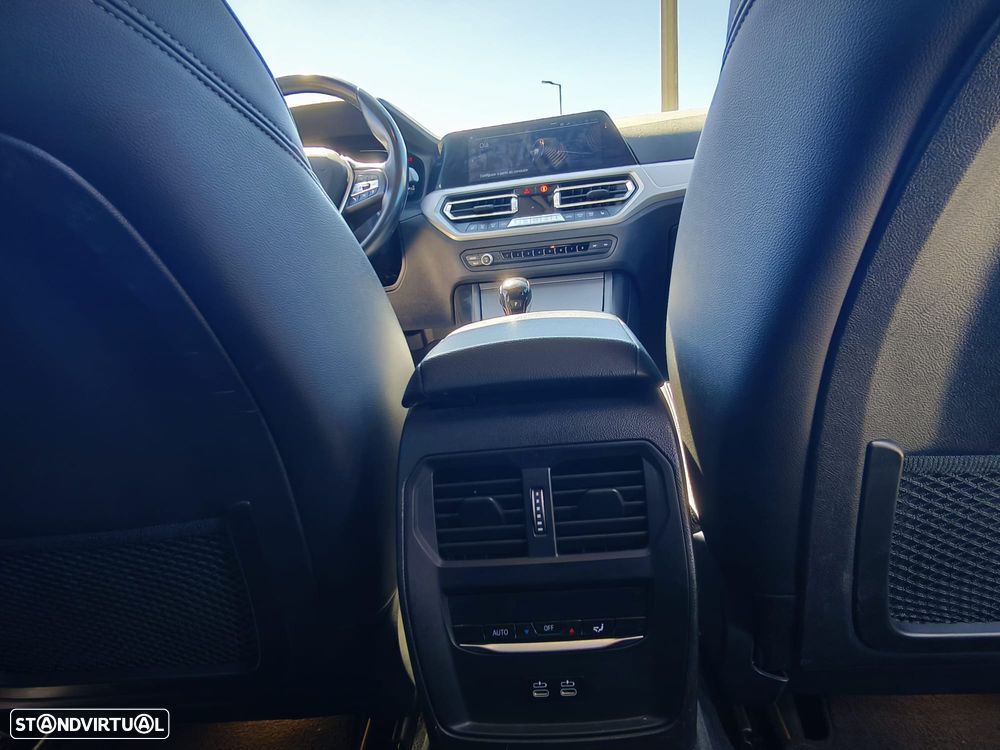 BMW 320 e Aut. Sport Line - 17