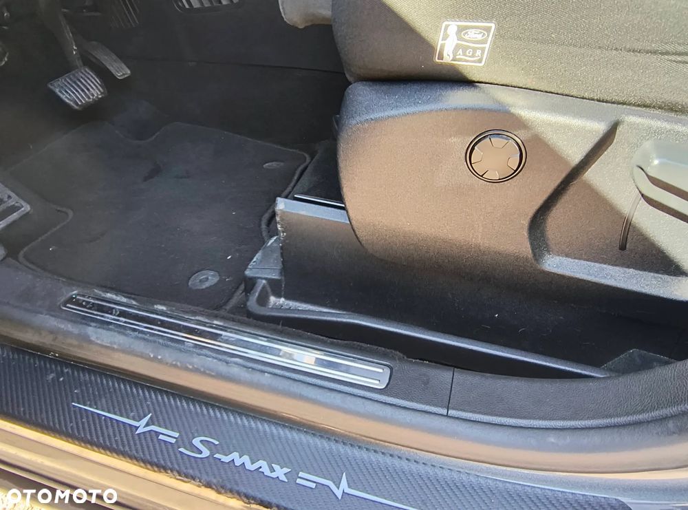 Ford S-Max 2.0 EcoBlue Titanium - 28
