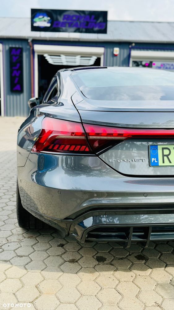 Audi e-tron GT quattro - 10