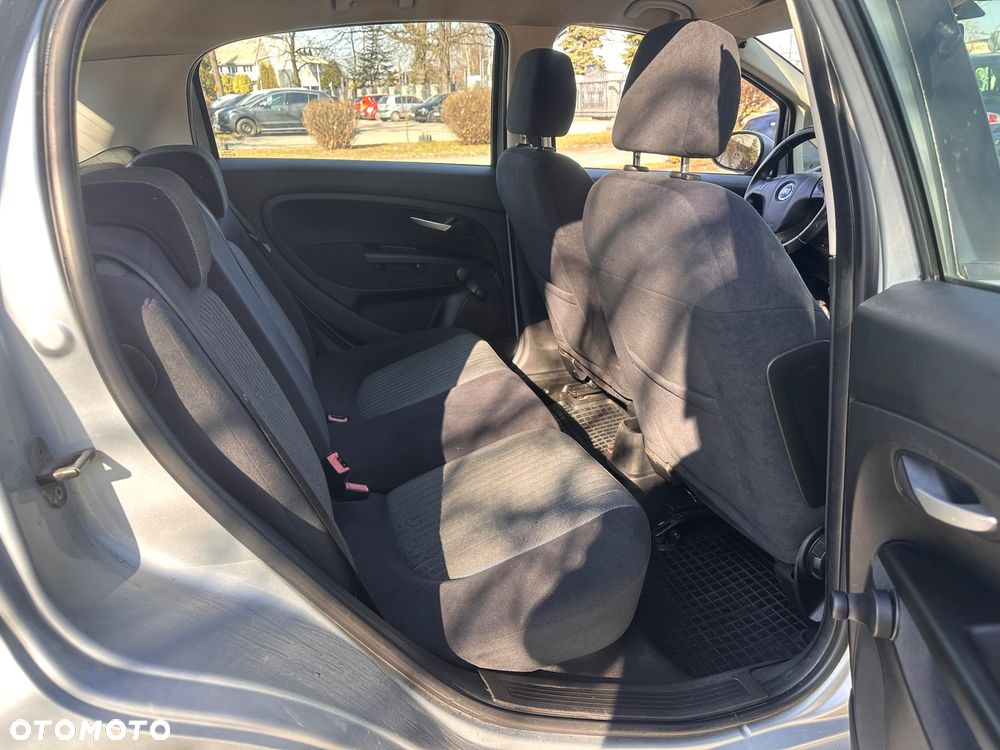 Fiat Grande Punto - 21