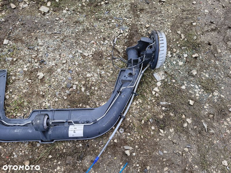 RENAULT TWINGO III 3 1.0 B BELKA ZAWIESZENIA TYŁ OŚ TYLNA - 2