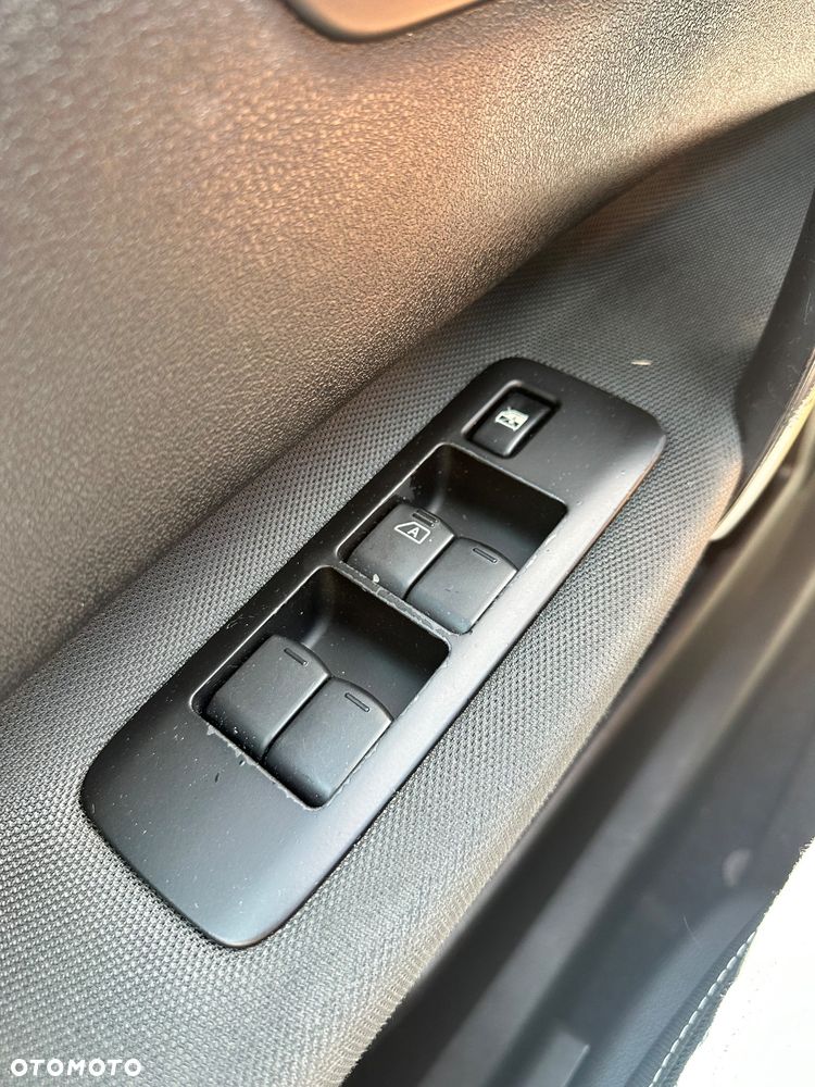 Nissan Qashqai 1.5 dCi DPF 360 - 22