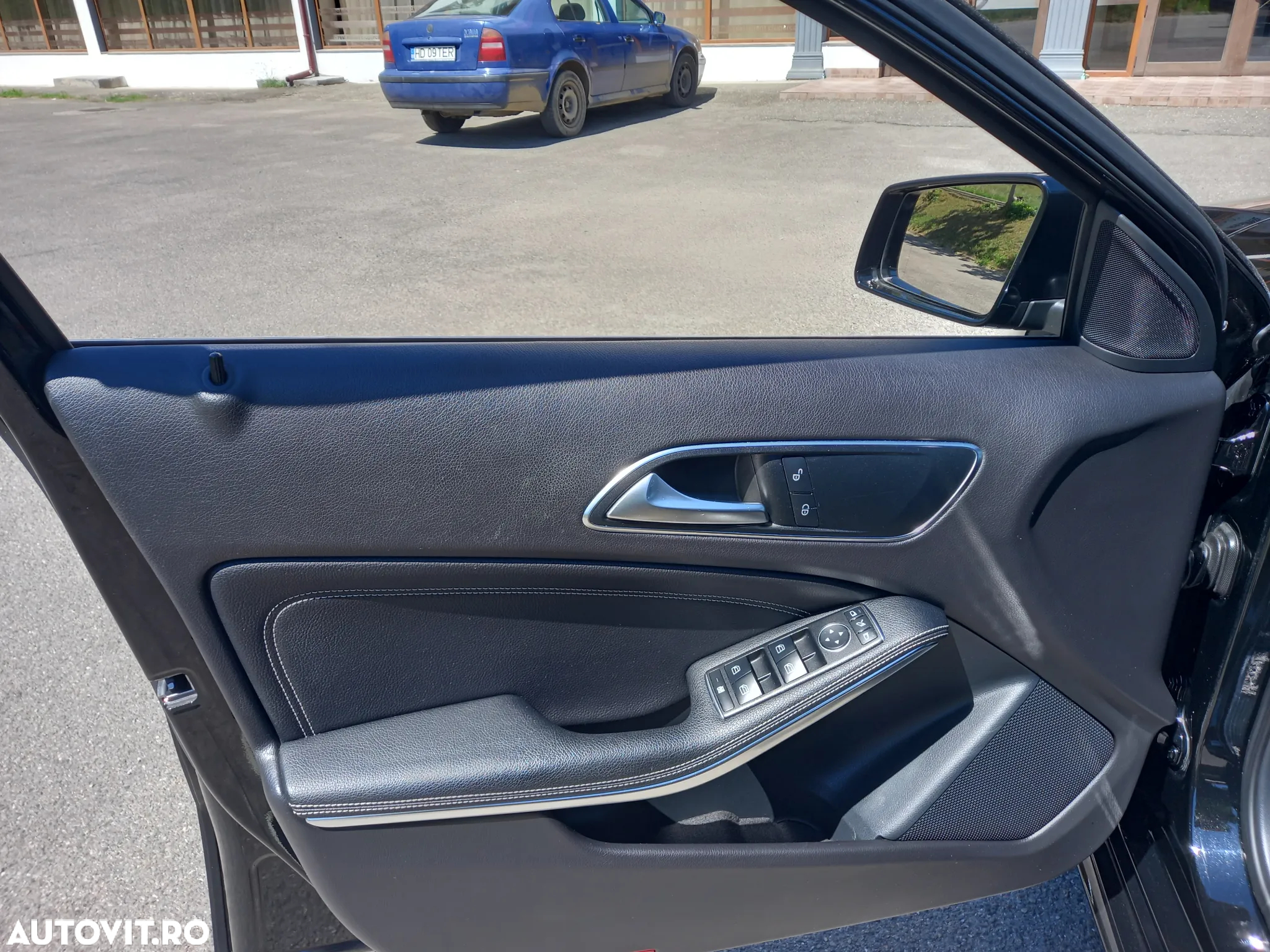 Mercedes-Benz A 180 (BlueEFFICIENCY) AMG Sport - 10
