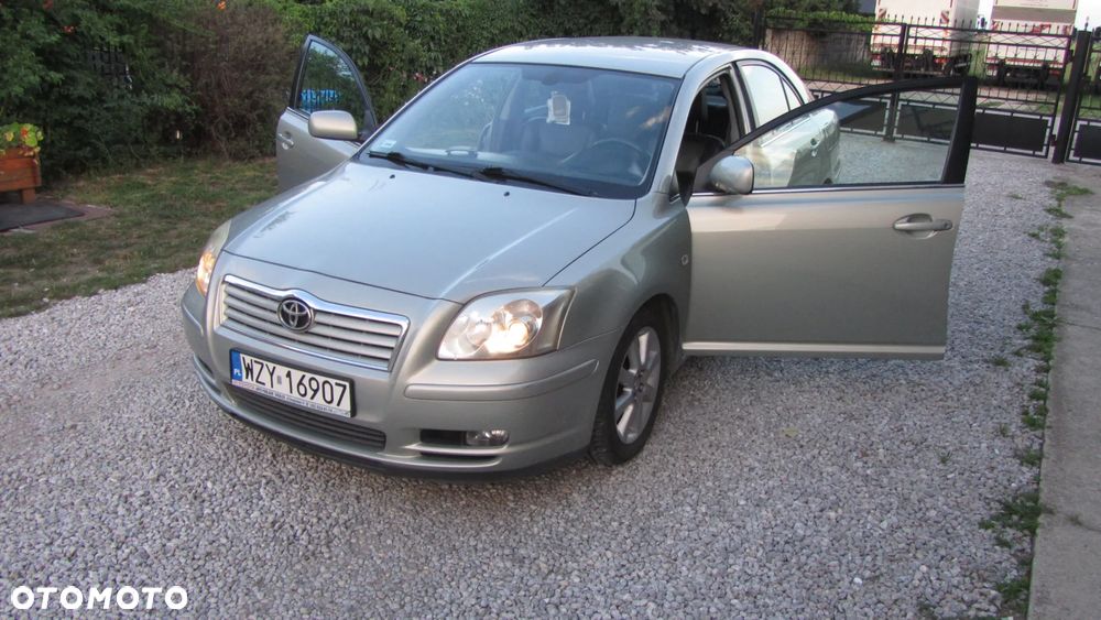 Toyota Avensis 2.0 D-4D Sol - 1
