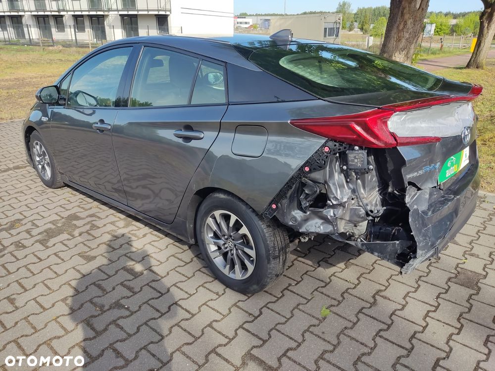 Toyota Prius - 11