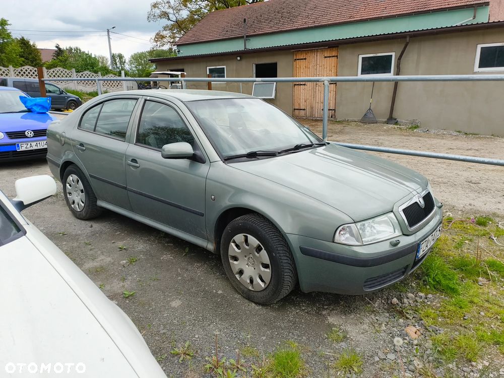 Skoda Octavia 1.6 Classic - 1