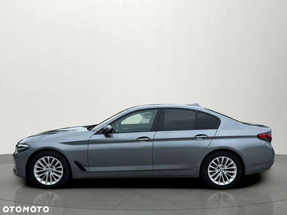 BMW Seria 5 520d xDrive mHEV Luxury Line - 7