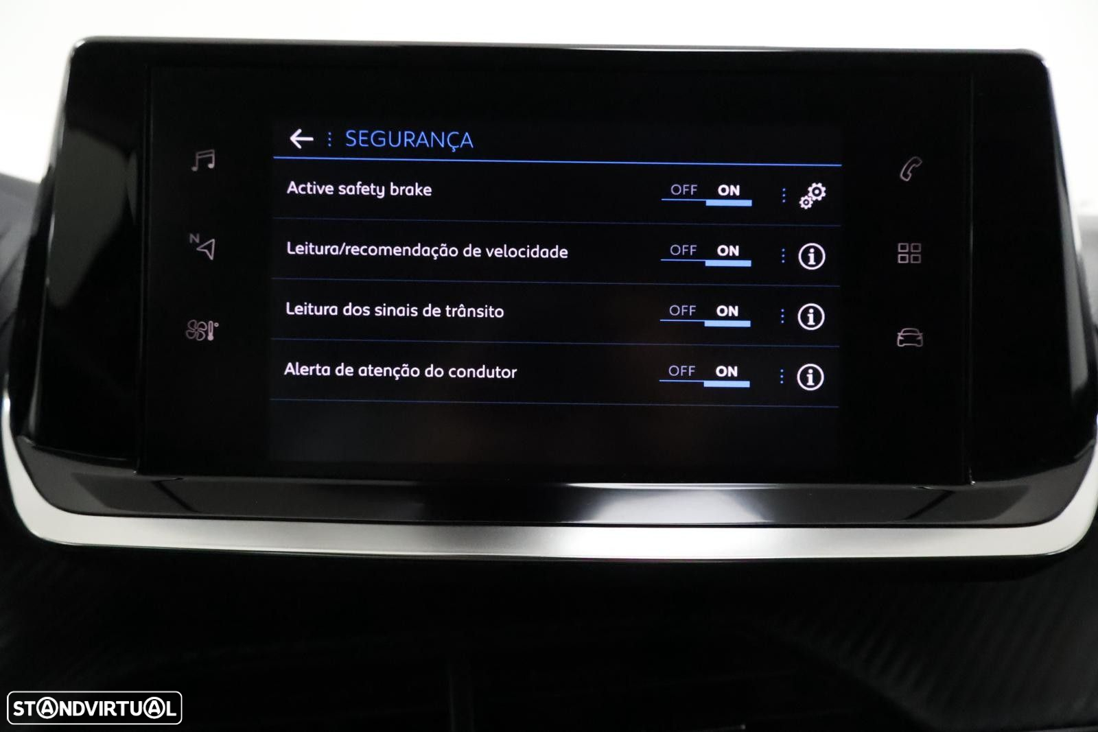 Peugeot 2008 1.2 PureTech Allure - 24