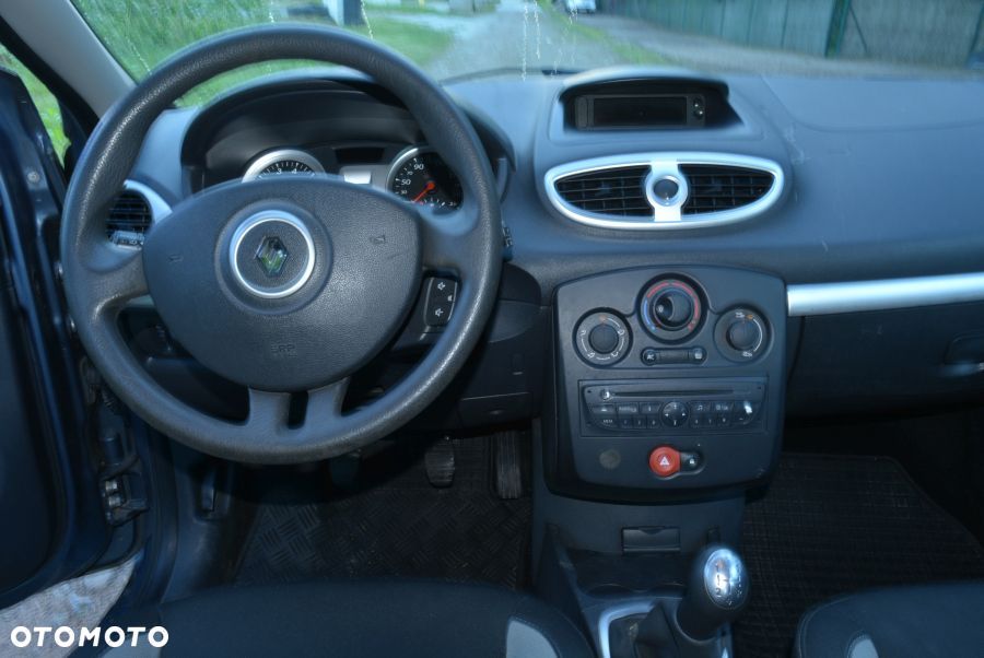 Renault Clio 1.2 16V Life EU6 - 7