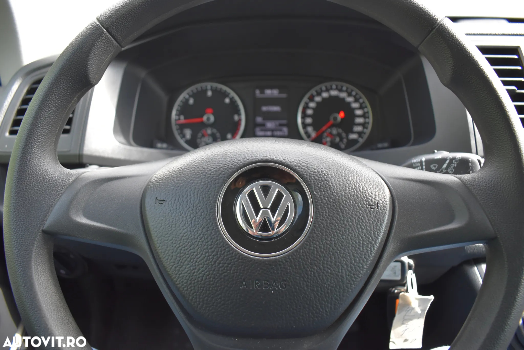 Volkswagen Caravelle T6 2.0 TDI LR Comfortline - 19