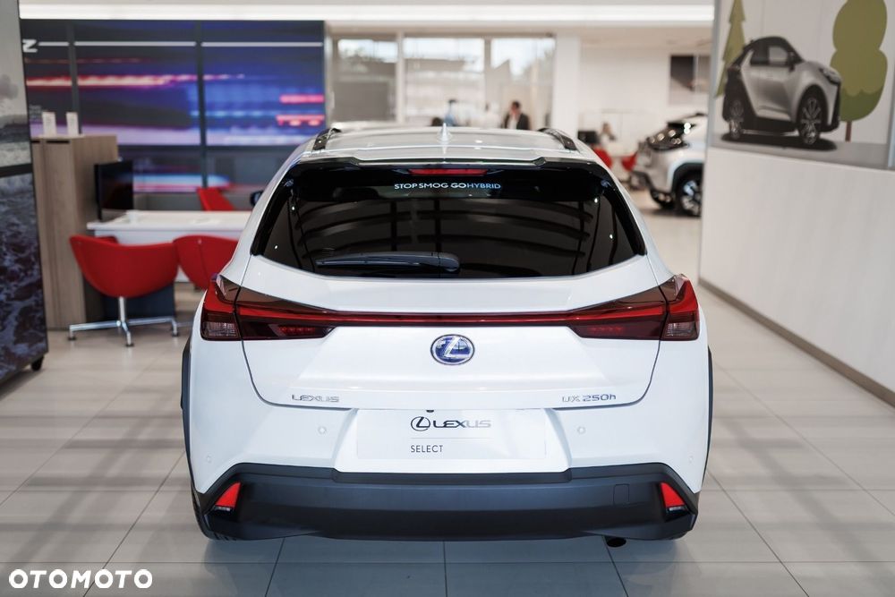 Lexus UX - 6