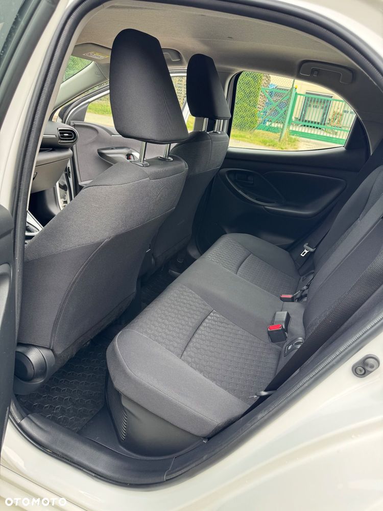 Toyota Yaris - 17